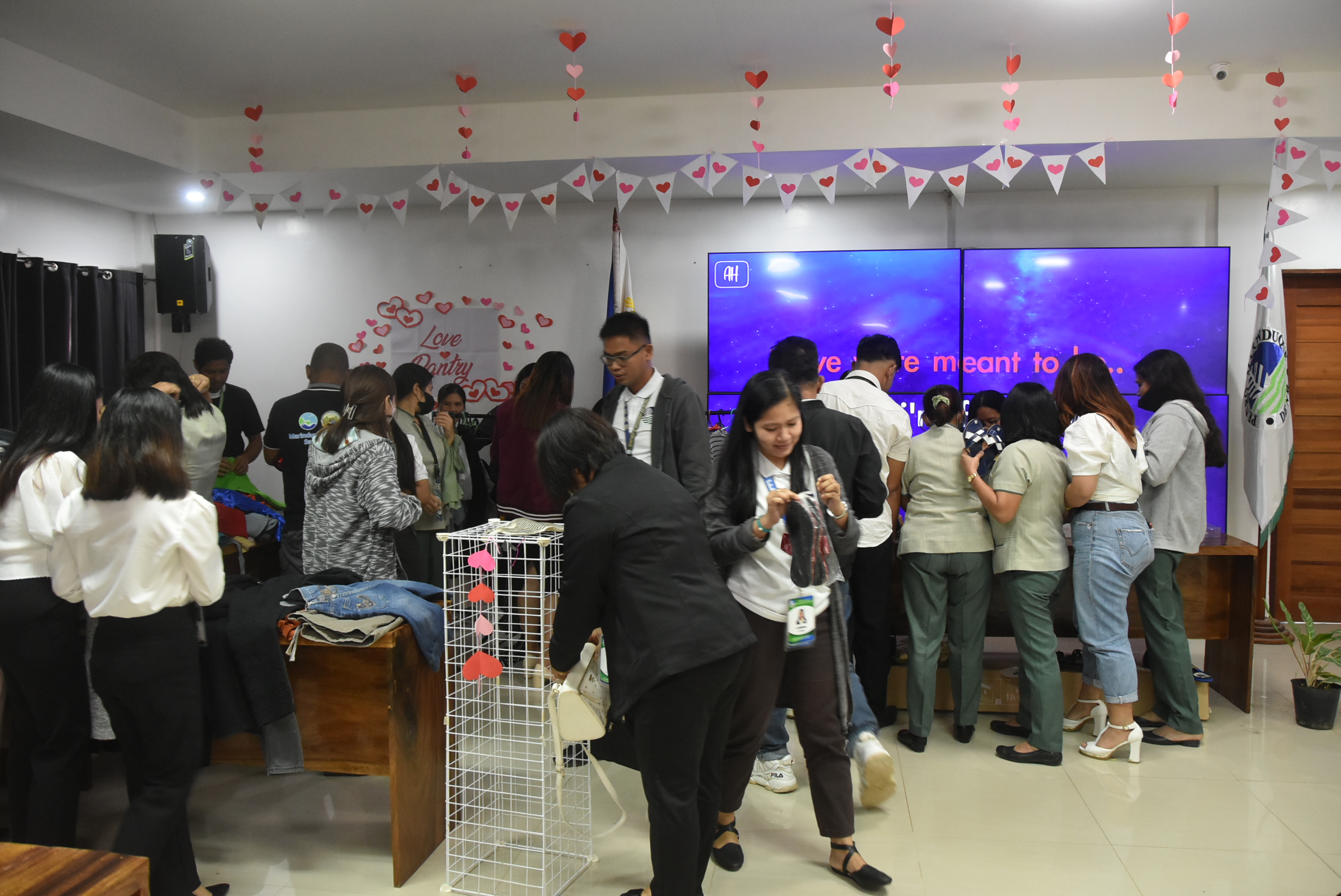 Photos taken at the launch of “Love Pantry” by DENR-PENRO Marinduque on February 27, 2023, held at PENRO Conference Hall during its Monday Convocation.